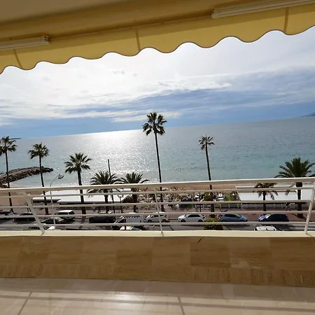 Wonderful Seafront Daire *