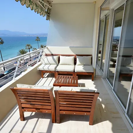 Wonderful Seafront Daire Cannes
